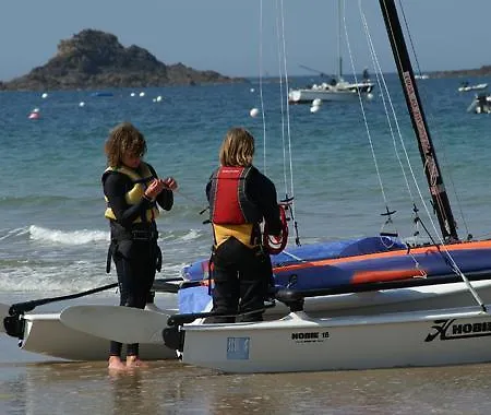 مكان تخييم Les Orangers