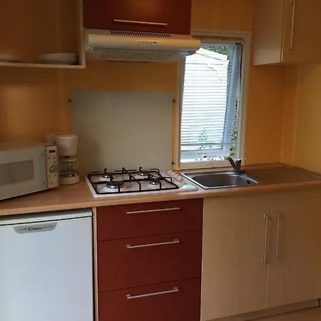 Les Orangers Camping San-Martino-di-Lota